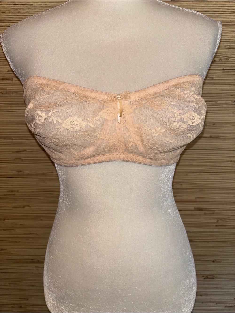 Dobreva 36 D Strapless Lace Bandeau Bra in nude EUC!